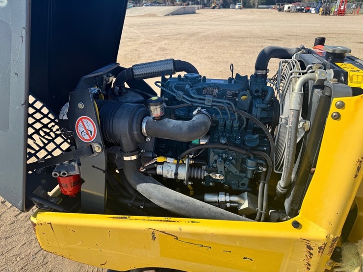 #30088-•-2018-bomag-bmr8500-trench-compactor-image-12