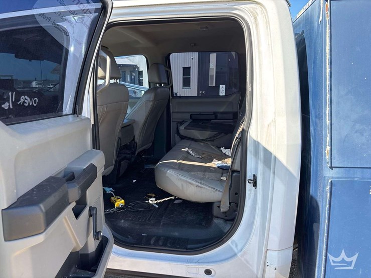 2017-ford-f550-image-18