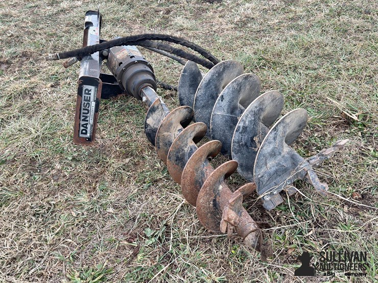danuser-ep15-skid-steer-hydraulic-auger-digger-image-4
