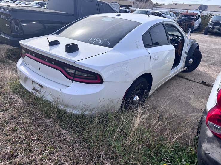 #66-•-2018-dodge-charger-image-3