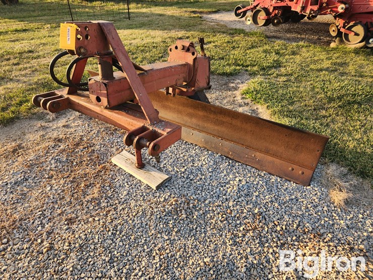 international-8-image-1