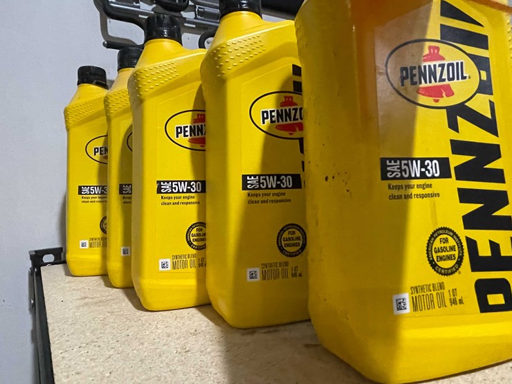 #12961-•-(5)-pennzoil-5w30-motor-oil-image-2