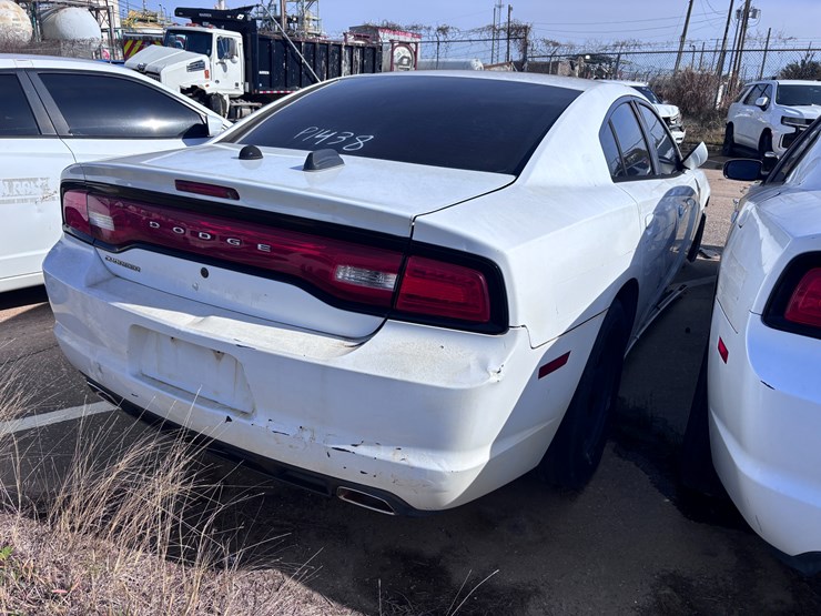 #26-•-2013-dodge-charger-image-4
