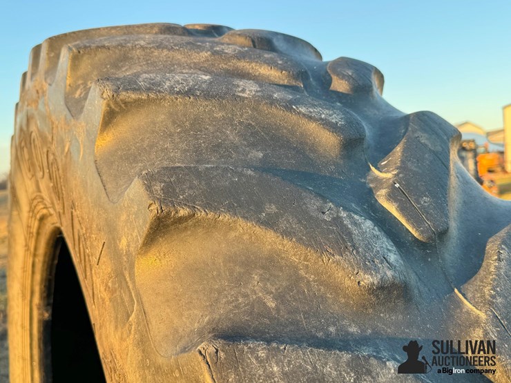 goodyear-dyna-torque-radial-18.4r42-tractor-tire-image-12