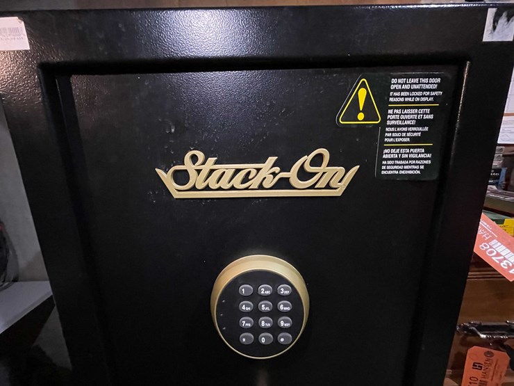 #7373-•-stack-on-gun-safe-image-2