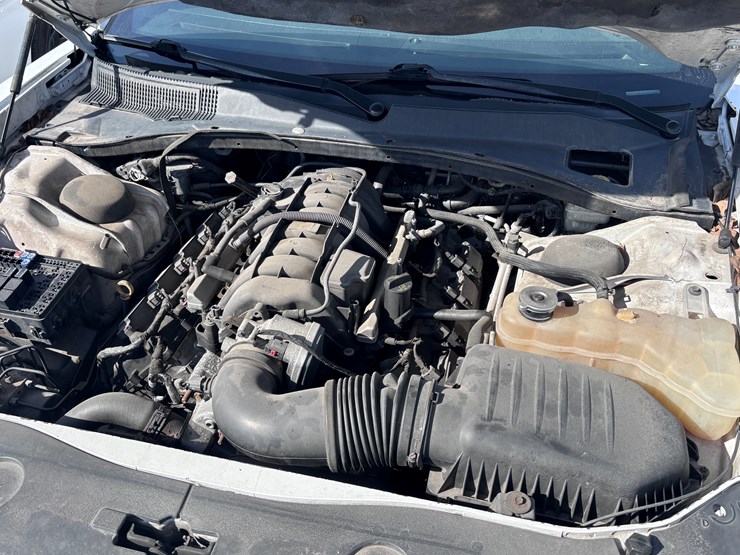 #24-•-2012-dodge-charger-image-13