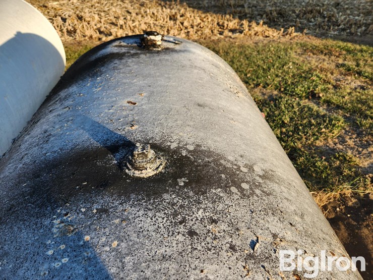 500-gal-gas-tank-w/-electric-pump-image-9