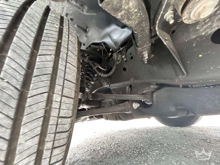 2022-ford-f150-image-16