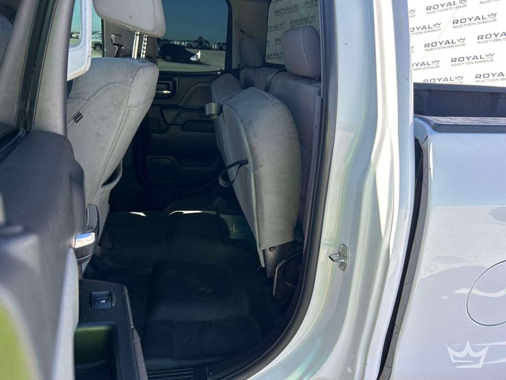 2016-chevrolet-silverado-1500-image-17