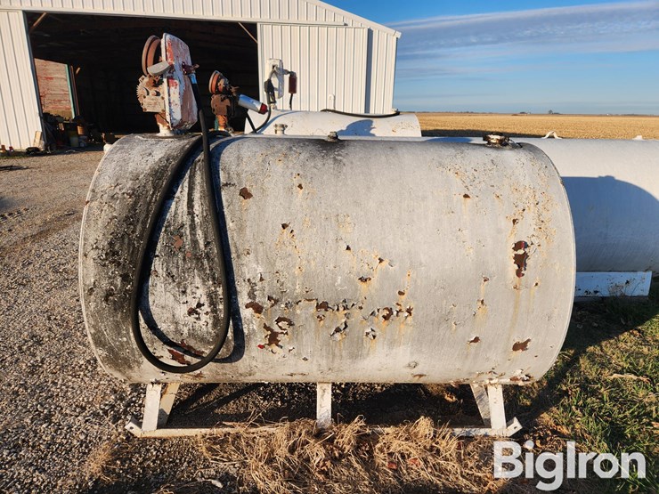 500-gal-gas-tank-w/-electric-pump-image-8