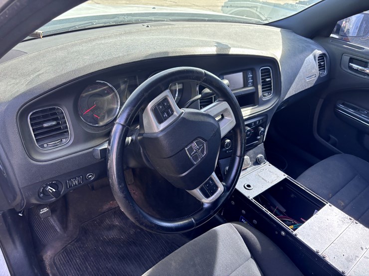 #35-•-2012-dodge-charger-image-7