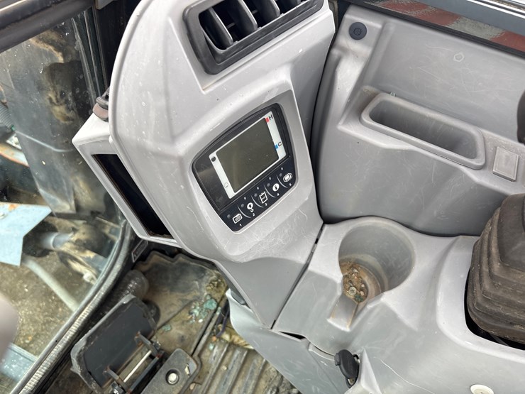 #105-•-2020-kubota-excavator-image-11