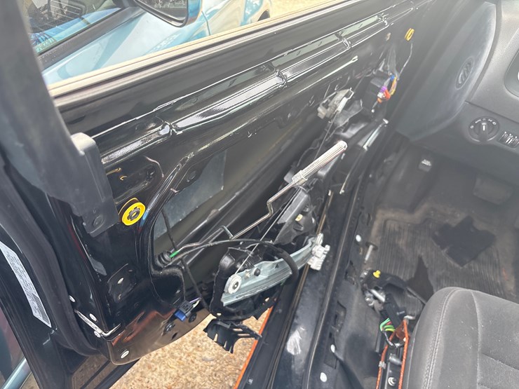 #63-•-2017-dodge-charger-image-8