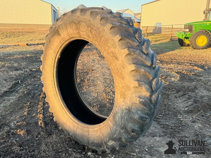 goodyear-dyna-torque-radial-18.4r42-tractor-tire-image-1