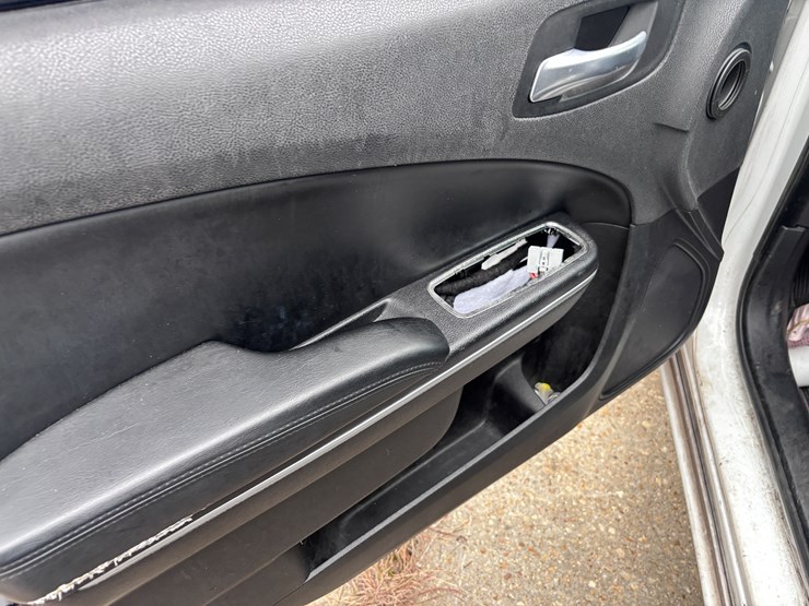 #78-•-2019-dodge-charger-image-9