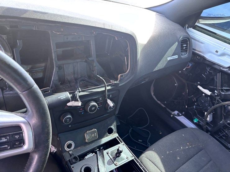 #26-•-2013-dodge-charger-image-8