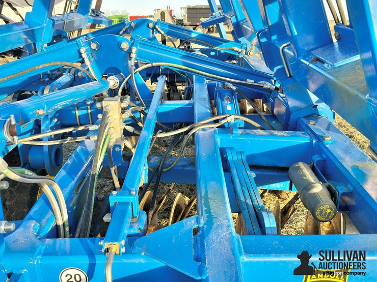 2016-landoll-7431-29-image-19