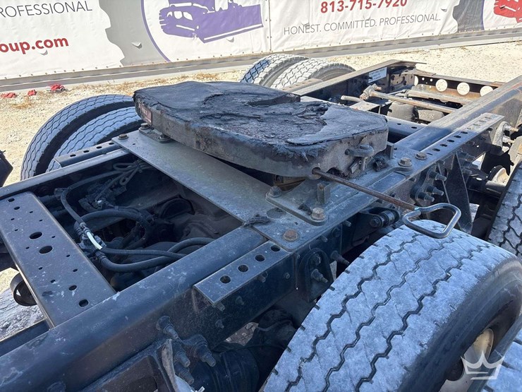 2015-international-transtar-8600-image-10