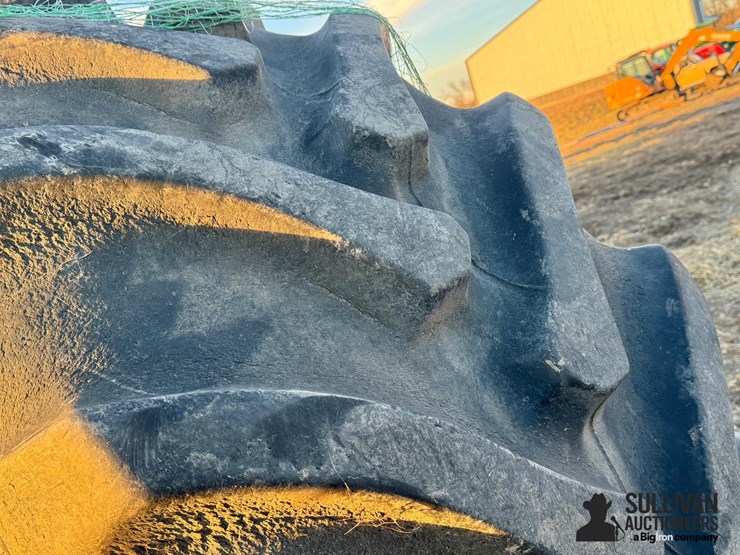 firestone-800/65r32-combine-tires-(bid-per-unit)-image-15