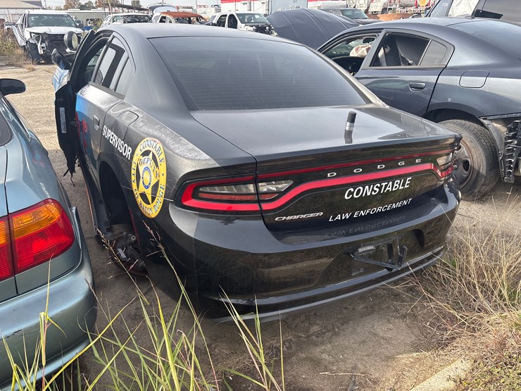 #63-•-2017-dodge-charger-image-4