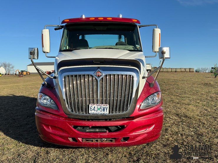 international-prostar-image-2