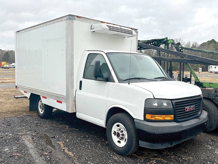 2020-gmc-3500-image-1