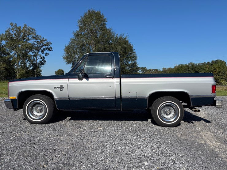 #96-•-1984-chevrolet-silverado-pickup-truck-image-11
