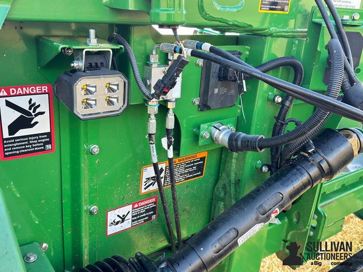 john-deere-c6r-image-11