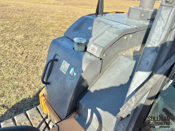 2014-case-cx80c-image-17