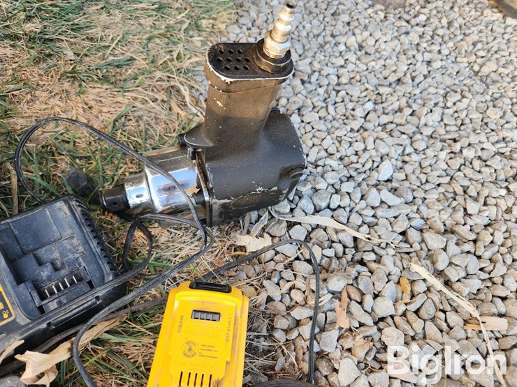 1/2"-dewalt-impact-&-assorted-tools-image-7