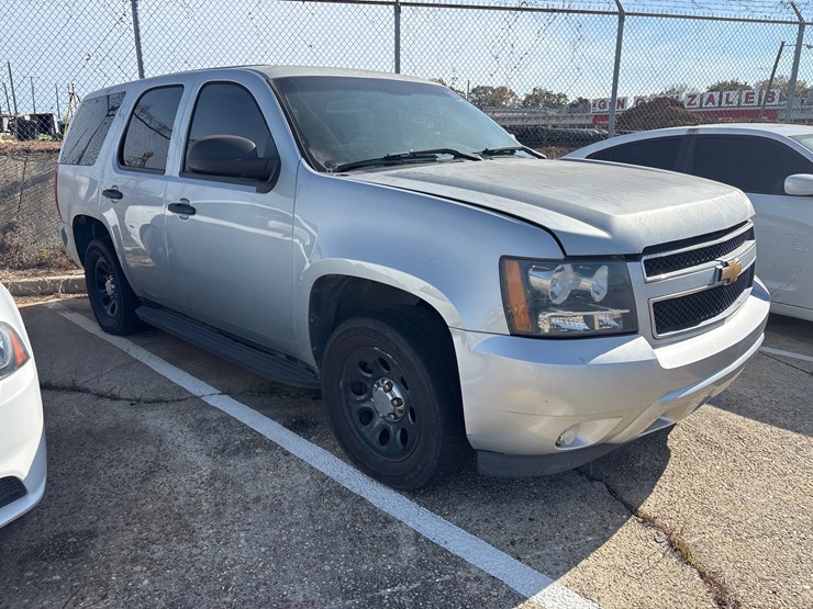chevrolet-tahoe-image-2