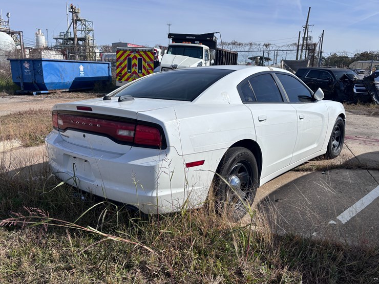#23-•-2012-dodge-charger-image-3