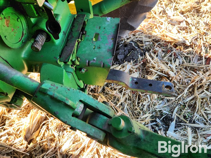 john-deere-4440-image-10