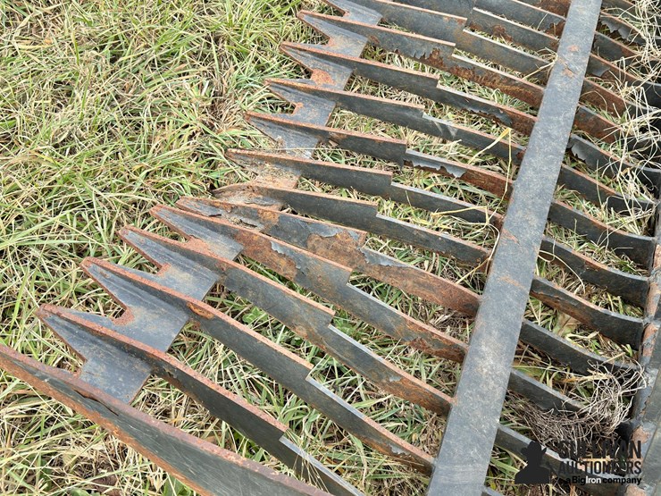 skid-steer-rock-bucket-image-9