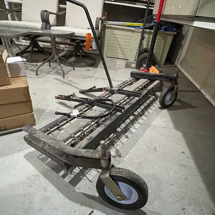 #12927 • Lawn Aerator