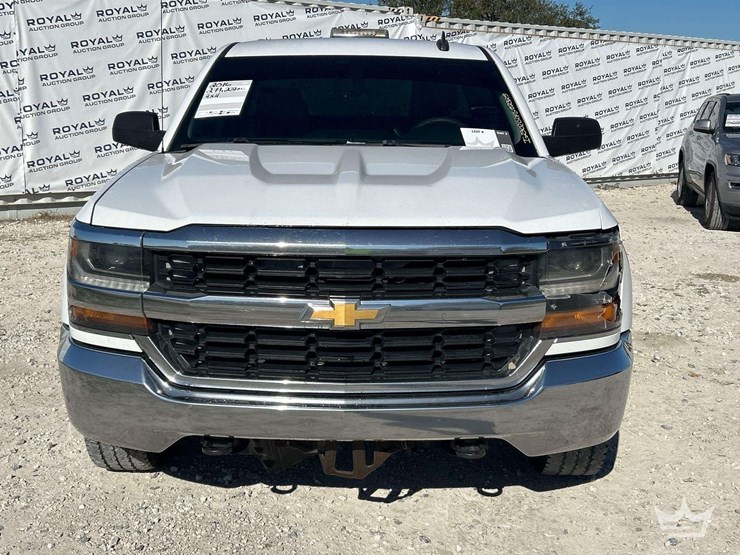 2016-chevrolet-silverado-1500-image-21