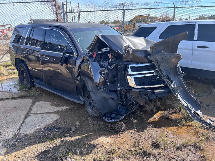 chevrolet-tahoe-image-2