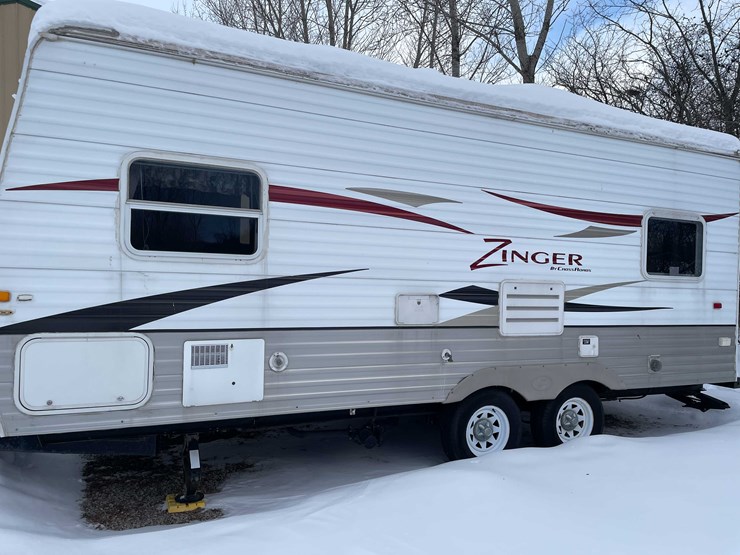 #7368-•-zinger-camper-trailer-(no-title)-image-4