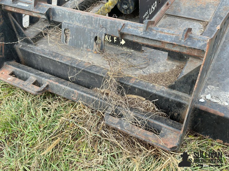 skid-steer-brush-cutter-attachment-image-10