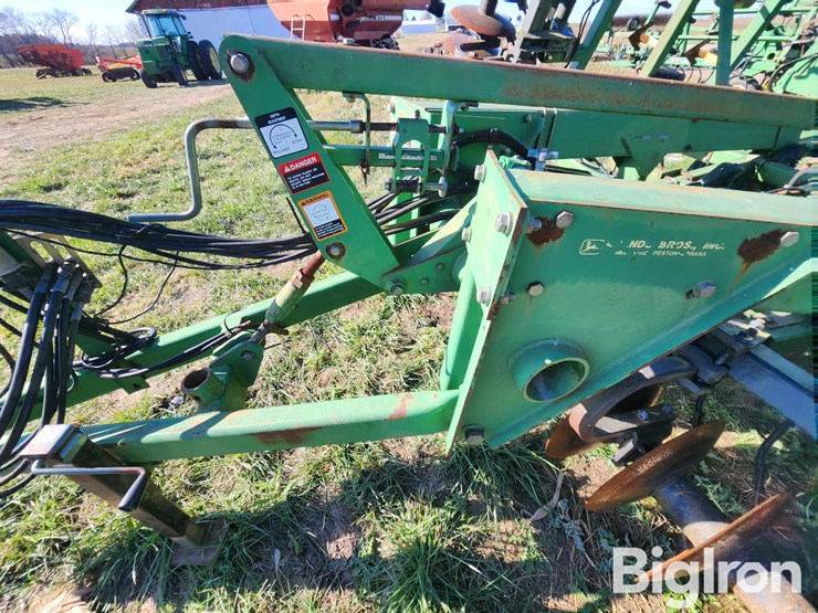john-deere-726-image-13
