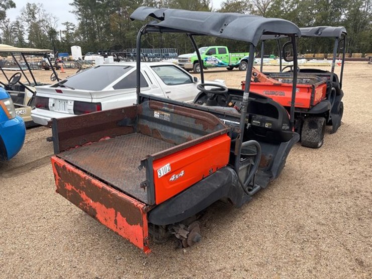 #30540-•-kubota-500-/-parts-and-repairs-image-3