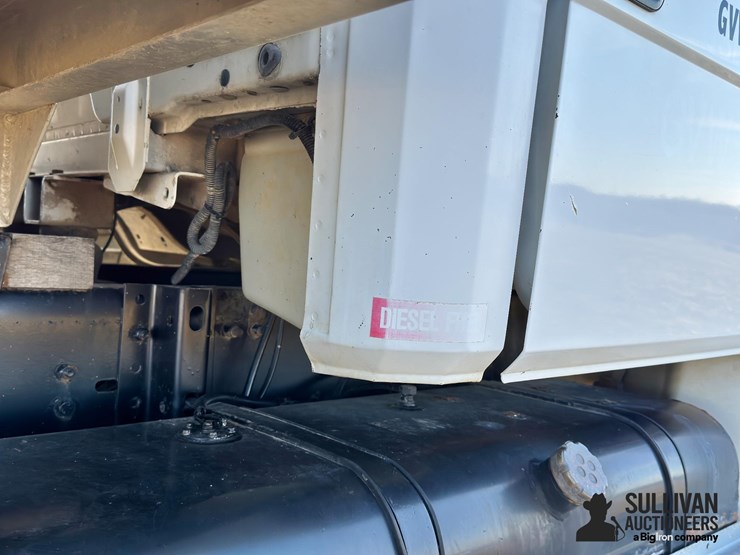 freightliner-fl70-image-19