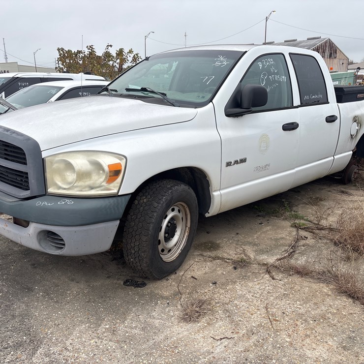 #77 • 2008 DODGE RAM