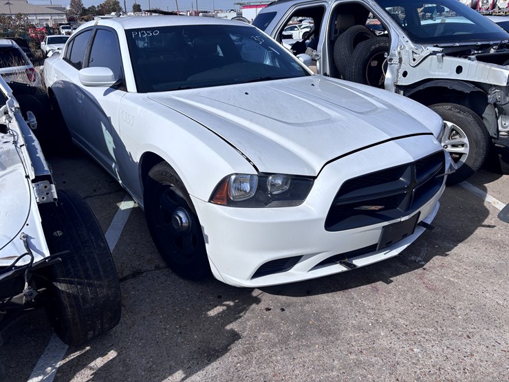 #35-•-2012-dodge-charger-image-2