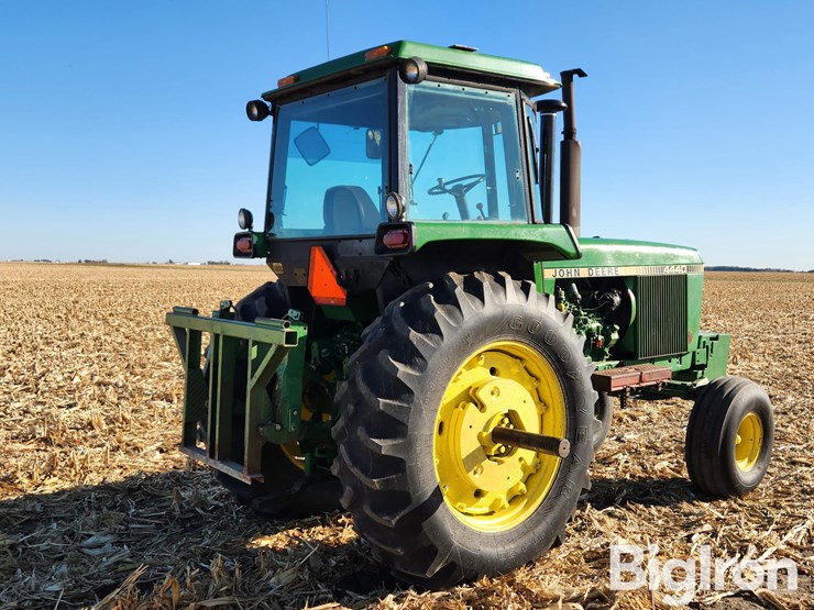 john-deere-4440-image-5