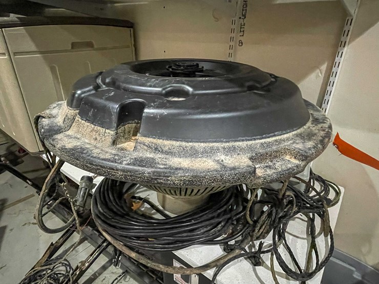 #7380-•-kasco-pond-fountain-image-1