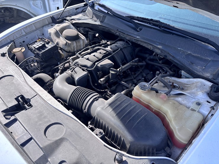 #35-•-2012-dodge-charger-image-14