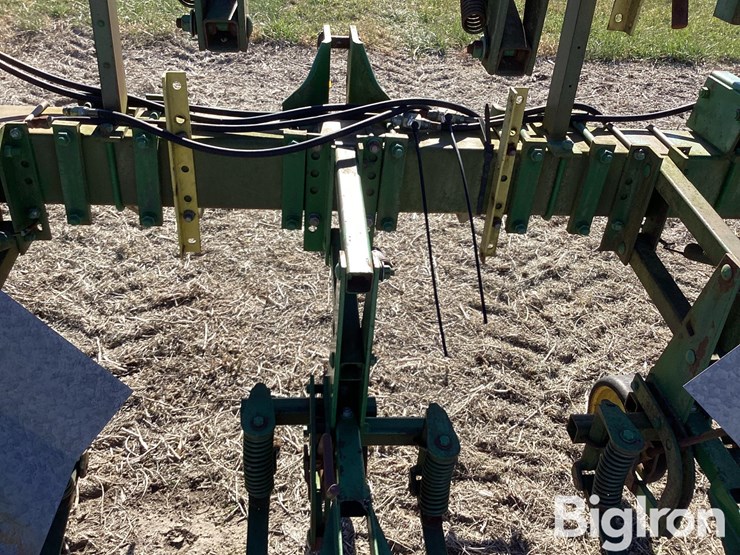 john-deere-845-image-14