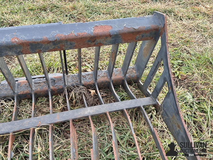 skid-steer-rock-bucket-image-13