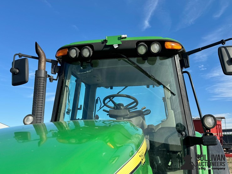 john-deere-7320-image-11